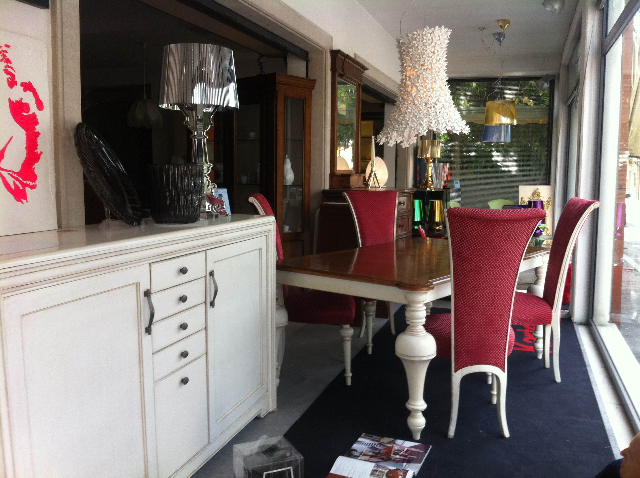 Tavolo e Credenza Corso 